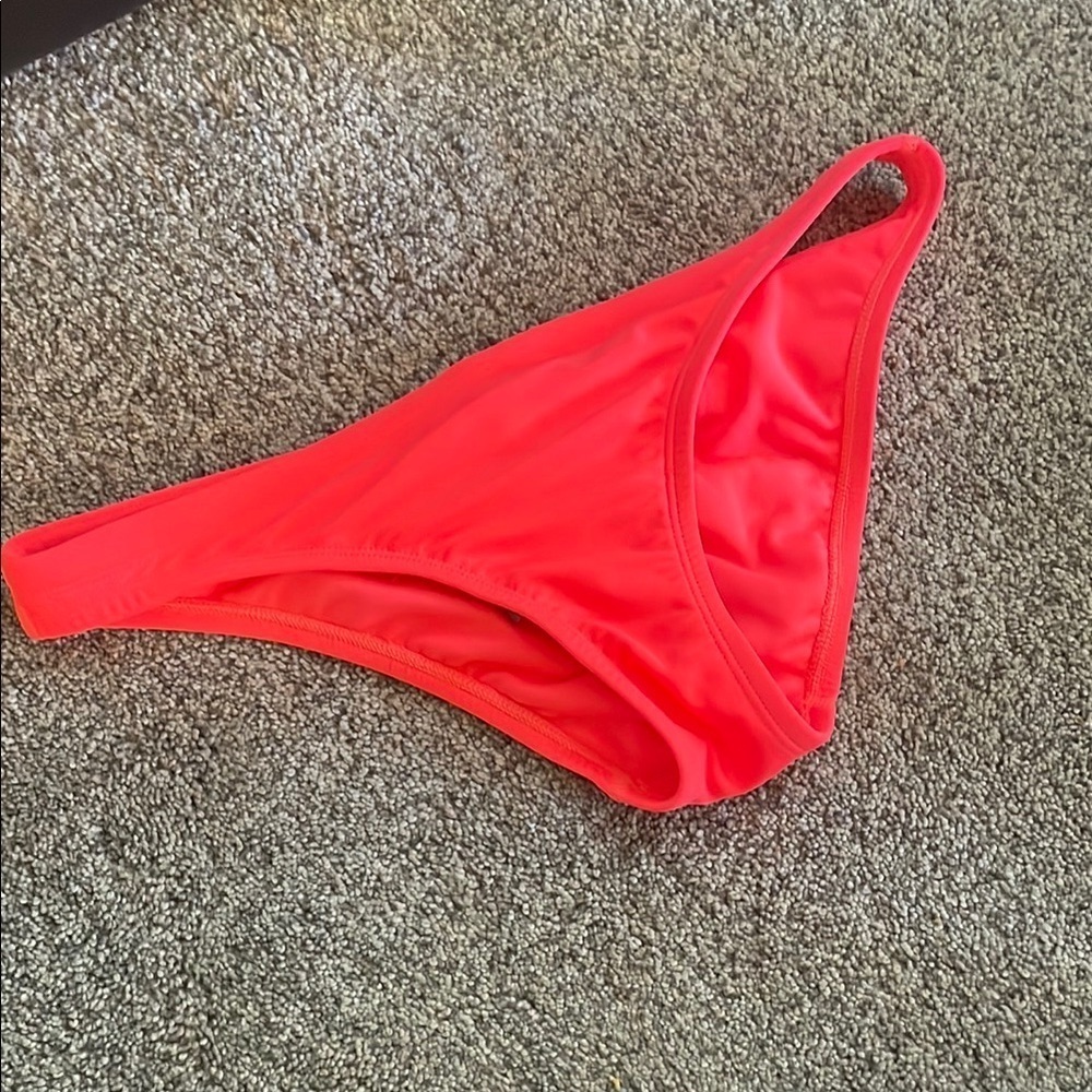 ⭐️ 3/$20 Nike neon pink swim bottoms medium